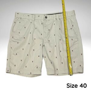 St. John’s Bay Men’s Tan Sailboat Print Shorts Size 40 Cotton Stretch